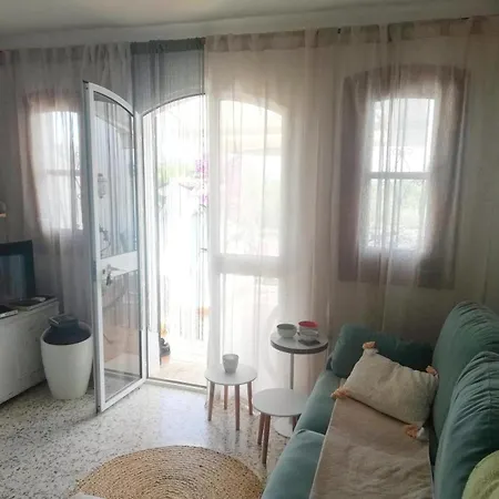 Casita Gaby Capistrano شقة نيرخا