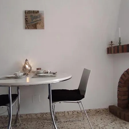 Casita Gaby Capistrano * نيرخا